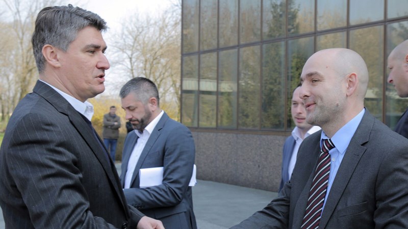 Predsjednik Vlade Zoran Milanović nakon posjeta Kutini: Petrokemija neće propasti, nastavit će raditi i zarađivati